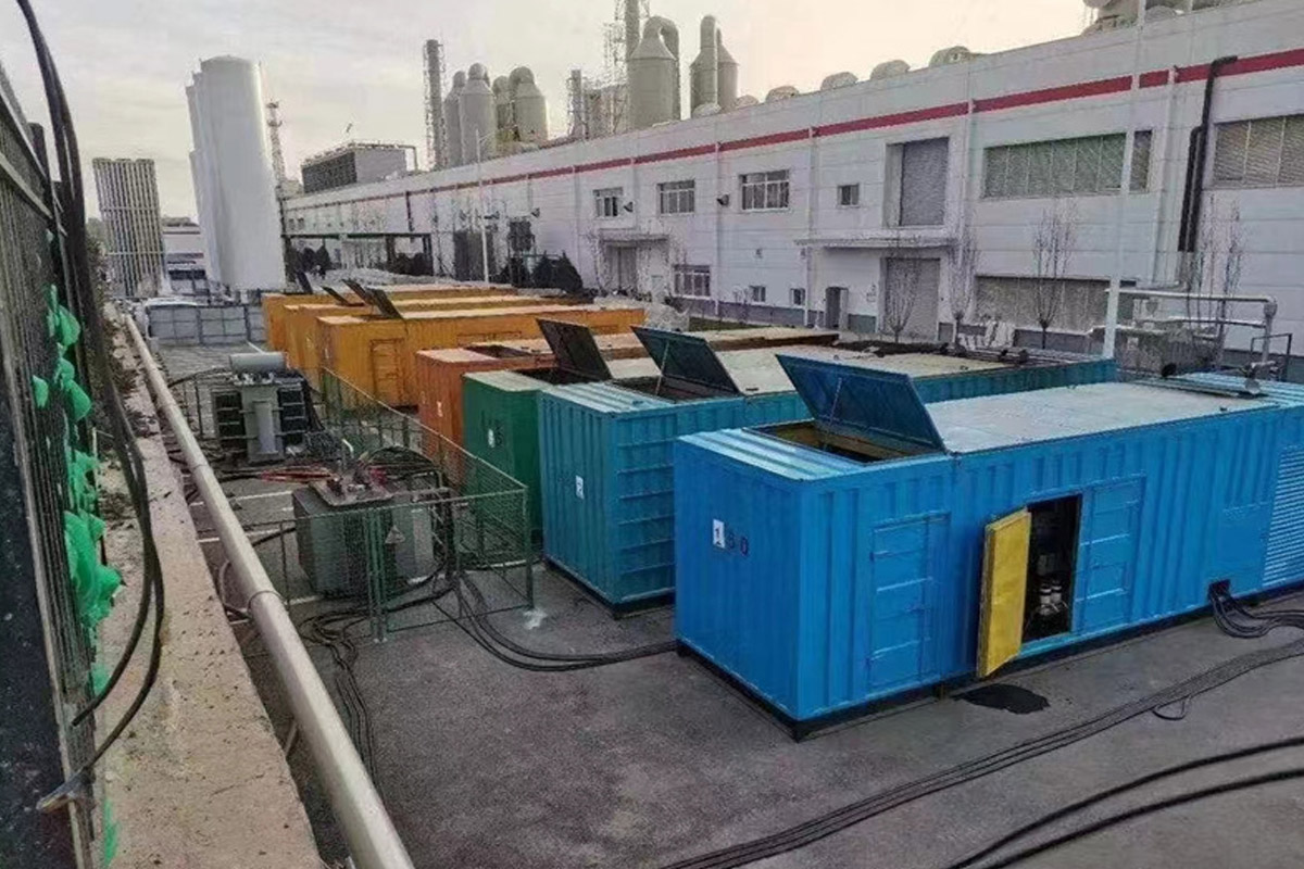 马龙发电机租赁施工现场